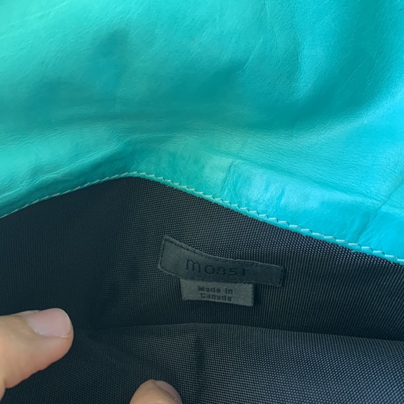 M0851 | Clutch/Wristlet - Picture 4 of 13